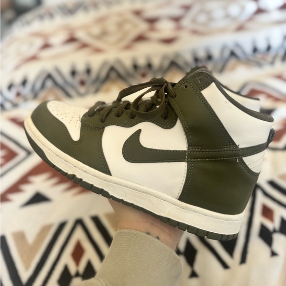 Nike Dunk High Cargo Sneakers - Picture 6 of 6